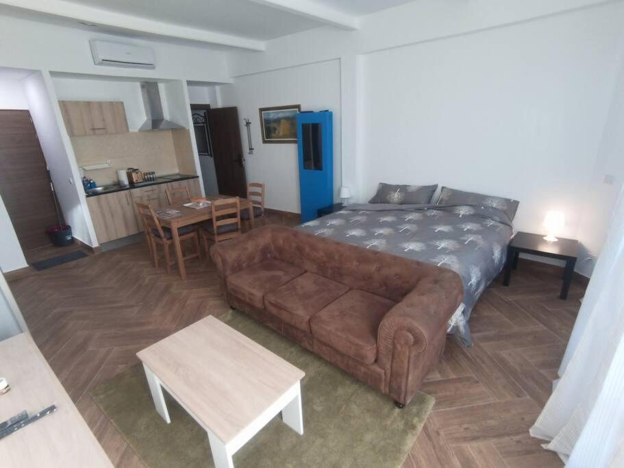 Апартаменты Mini Loft Бесерриль-де-ла-Сьерра Экстерьер фото